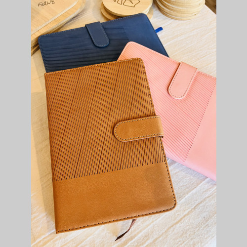 Cuaderno A5 cuero rayas