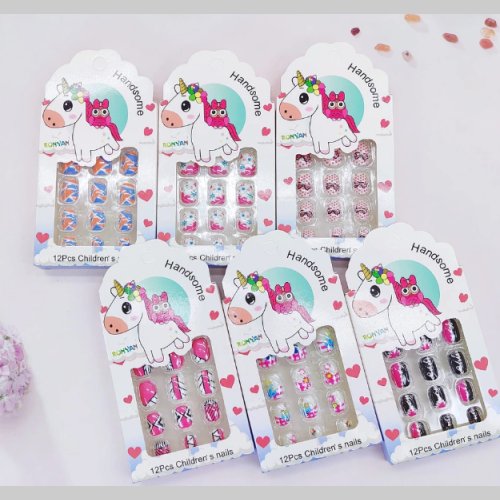 Uñas postizas infantiles