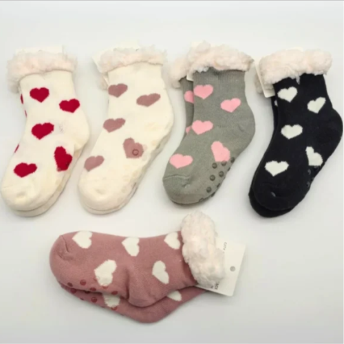 Pantumedia niña corazones 28-31