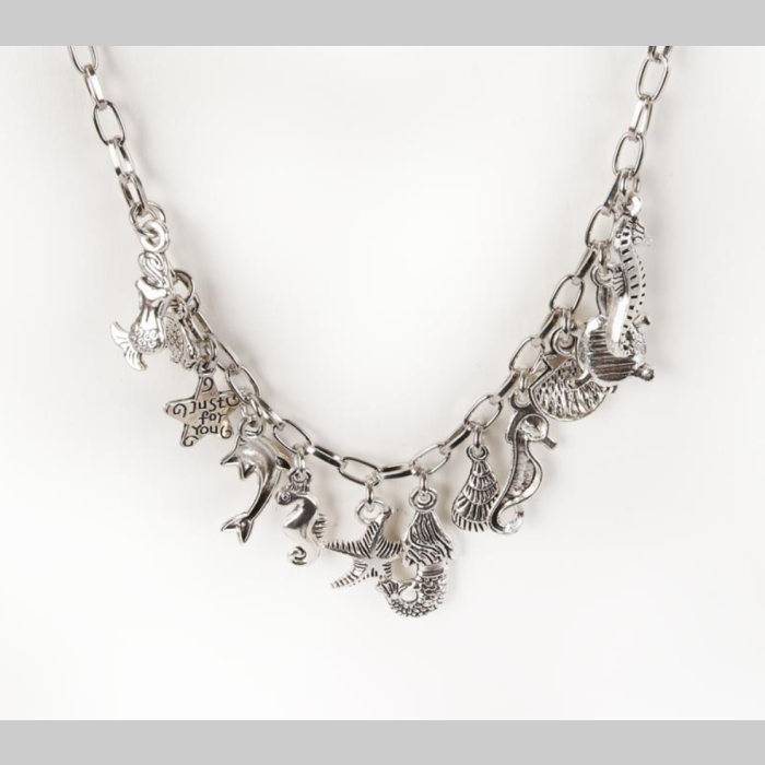 Collar charms marines