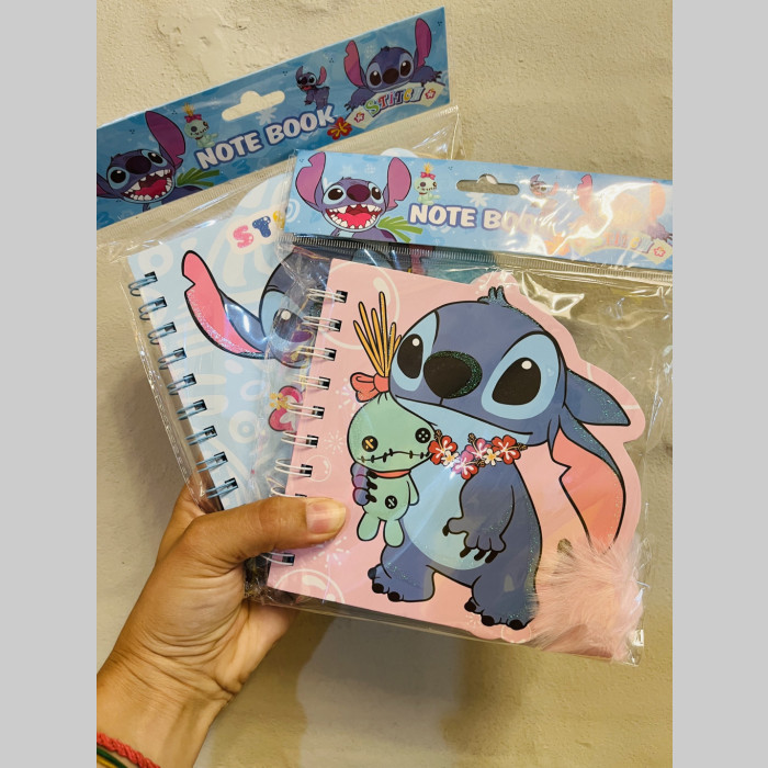 Cuaderno stitch pompon