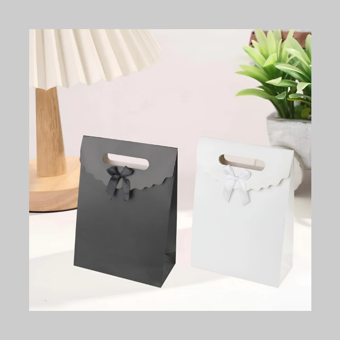 Bolsa de regalo moño byn chica